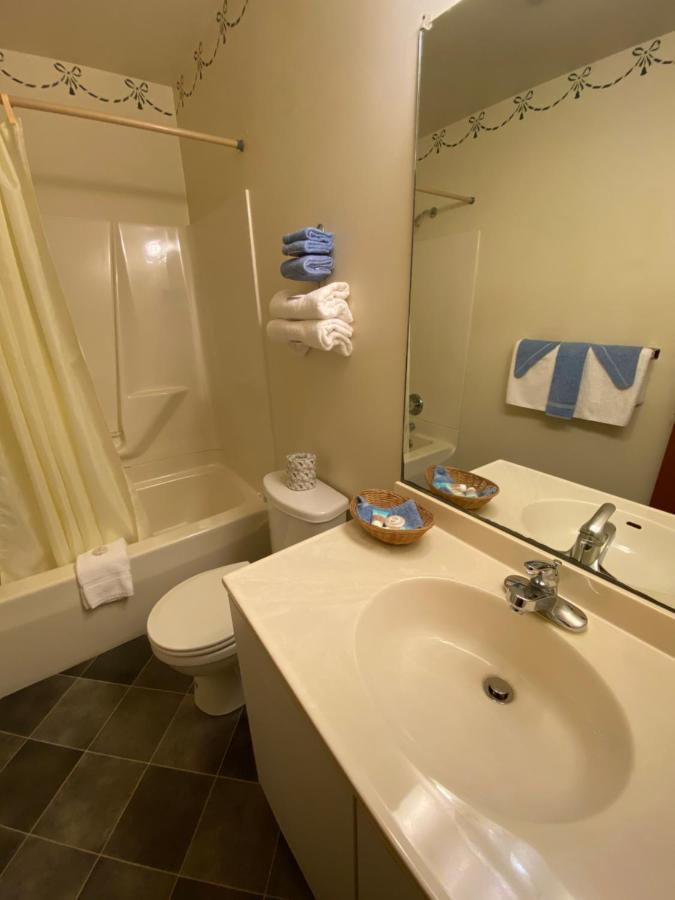 Birchwood Inn Чинкотиг Екстериор снимка
